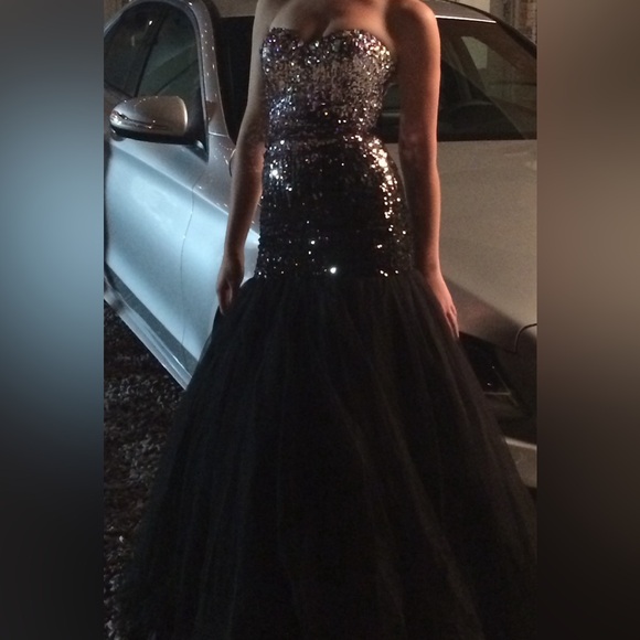 Black and Silver Sequin Tulle Gown / Ballgown - Picture 5 of 5